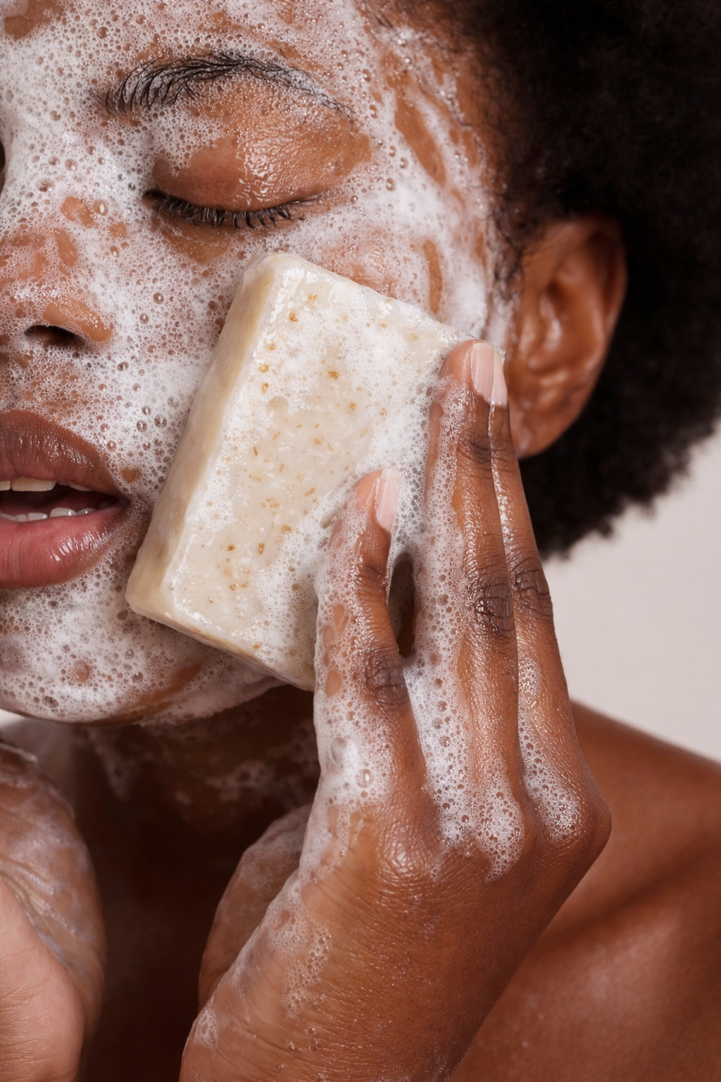 Moisturizing Oatmeal & Honey Cleansing Bar